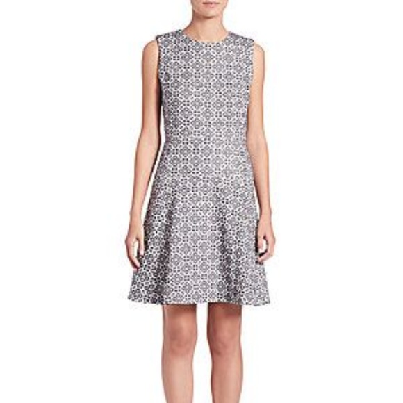 Tory Burch Dresses & Skirts - Tory Burch Navy and White Burlap Dress